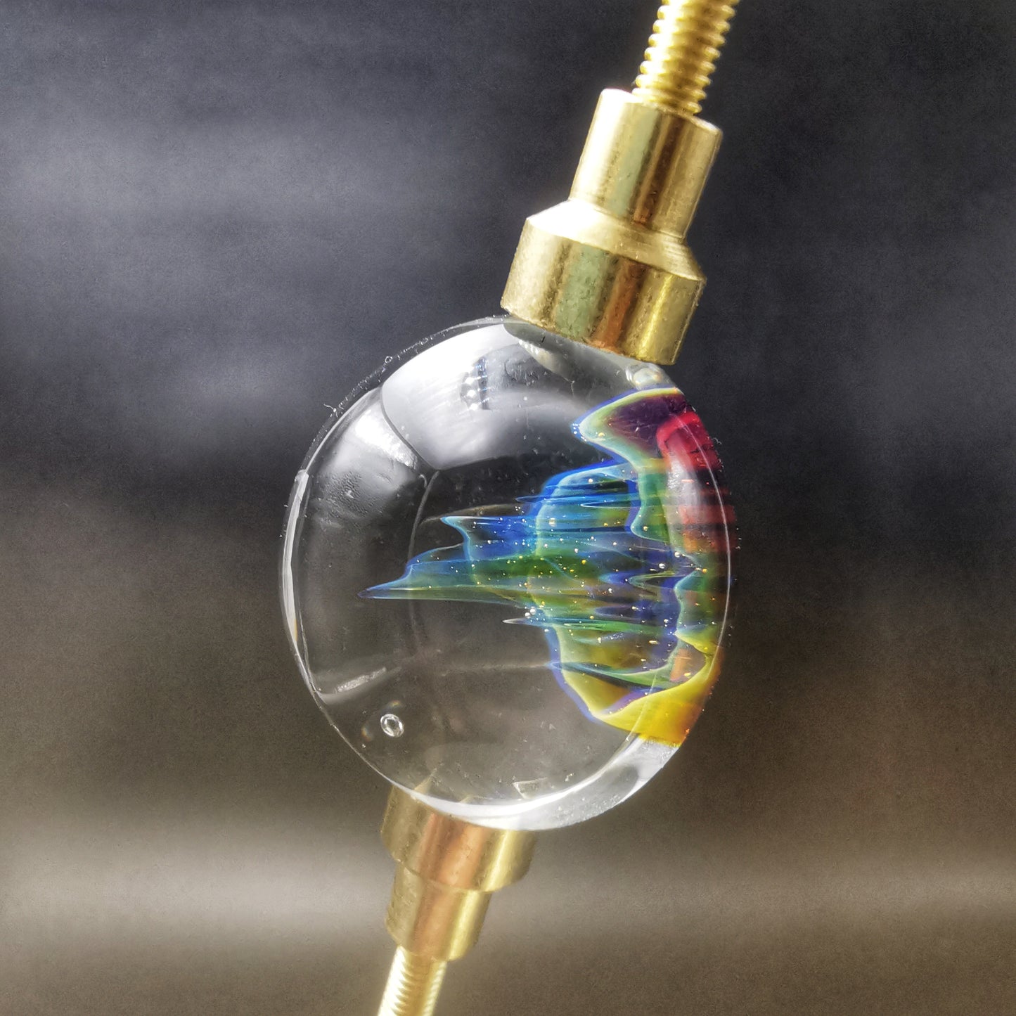 Sphère Univers sur socle laiton
