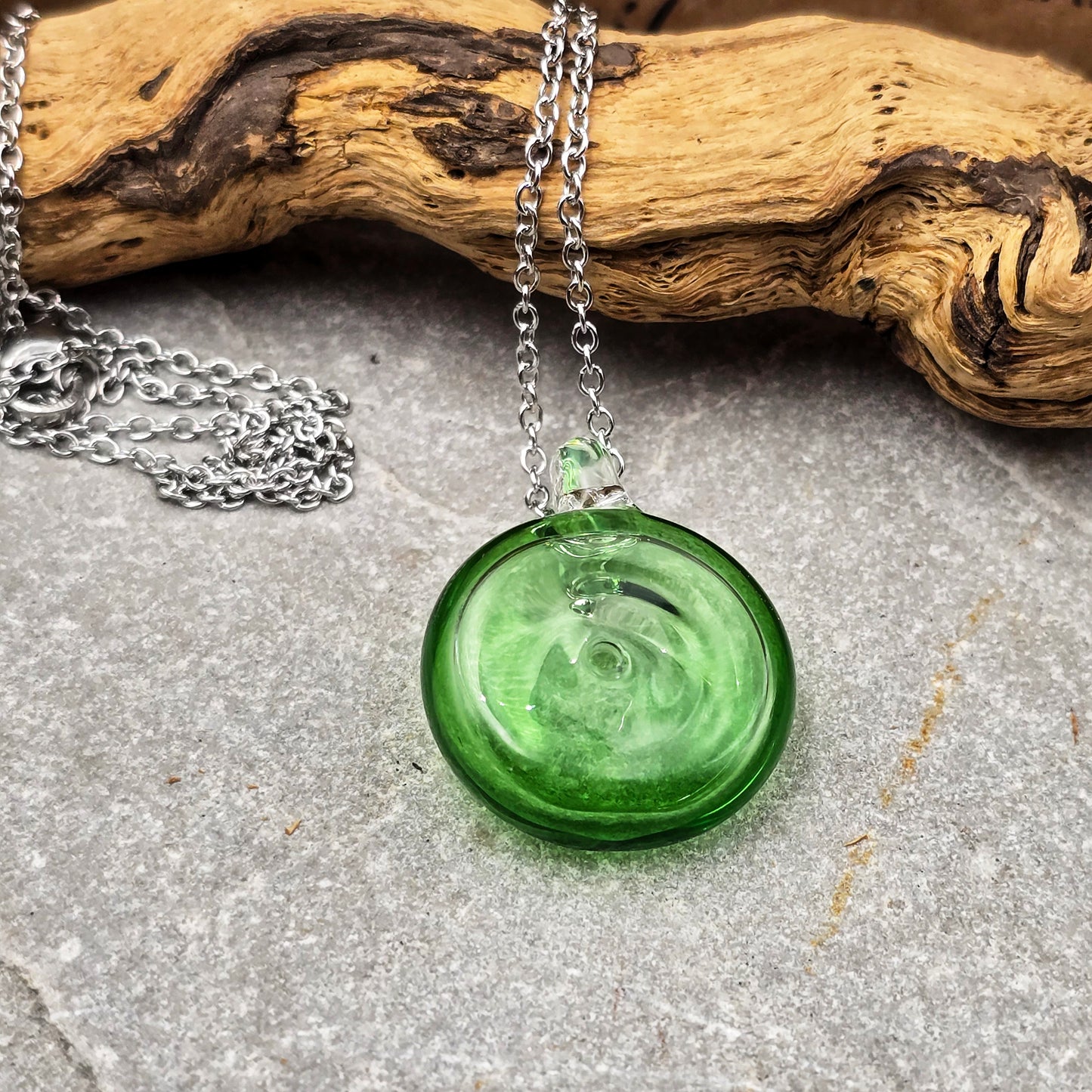 Olfactotherapy® pendant / Essential oil diffuser