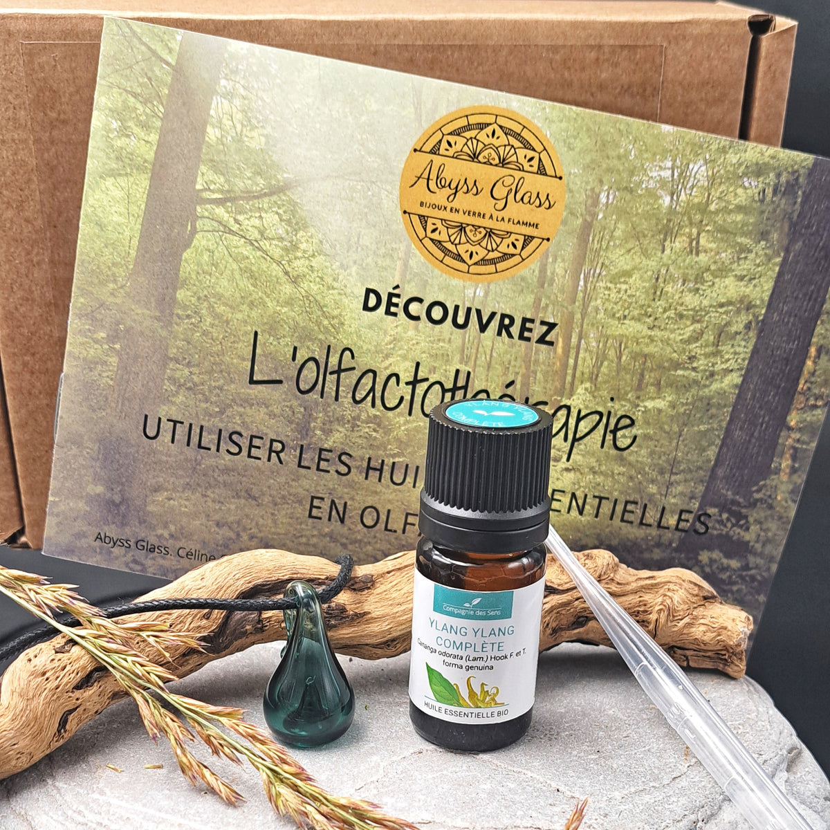 Coffret d’olfactothérapie modèle Homme avec pendentif en verre