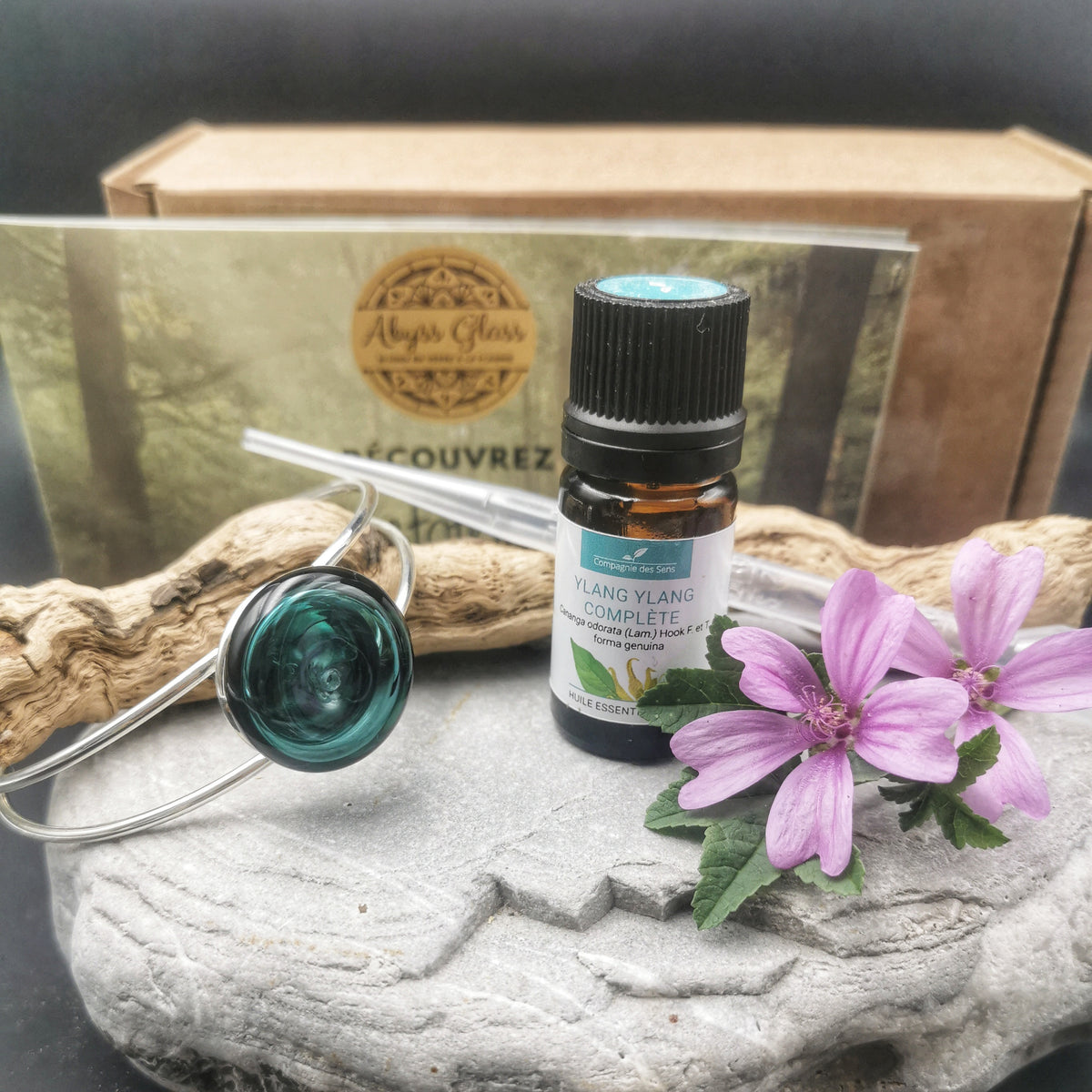 Coffret bracelet d’olfactothérapie avec pièce en verre et huile essentielle