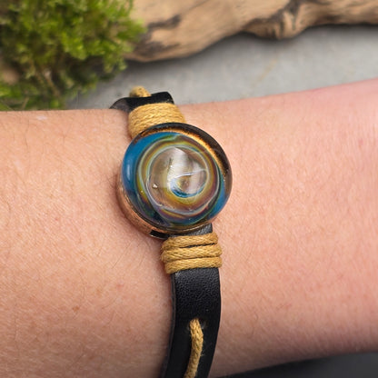 Bracelet cabochon en verre fabriqué à la main "Typhon"