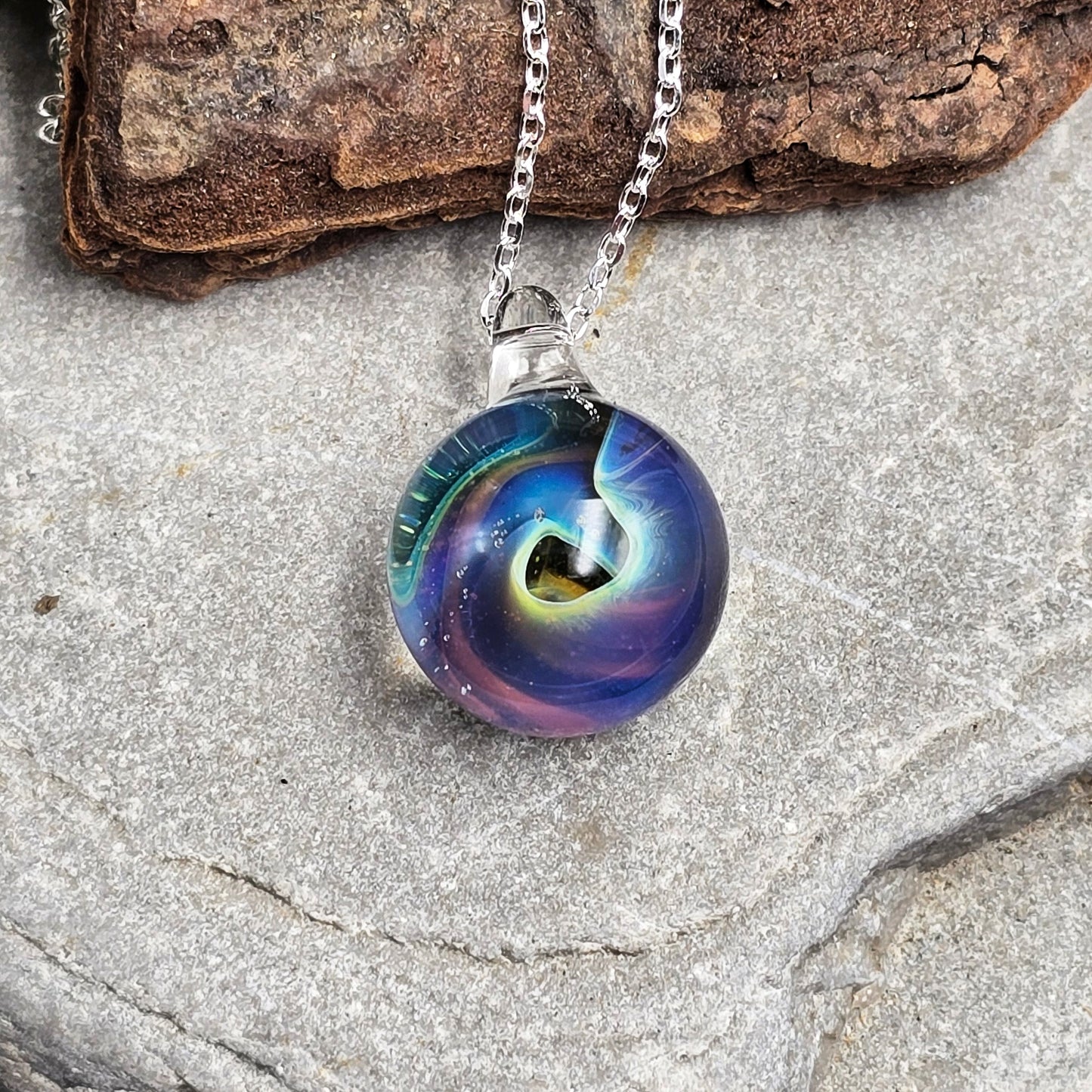 Pendentif Univers "Zylkë"