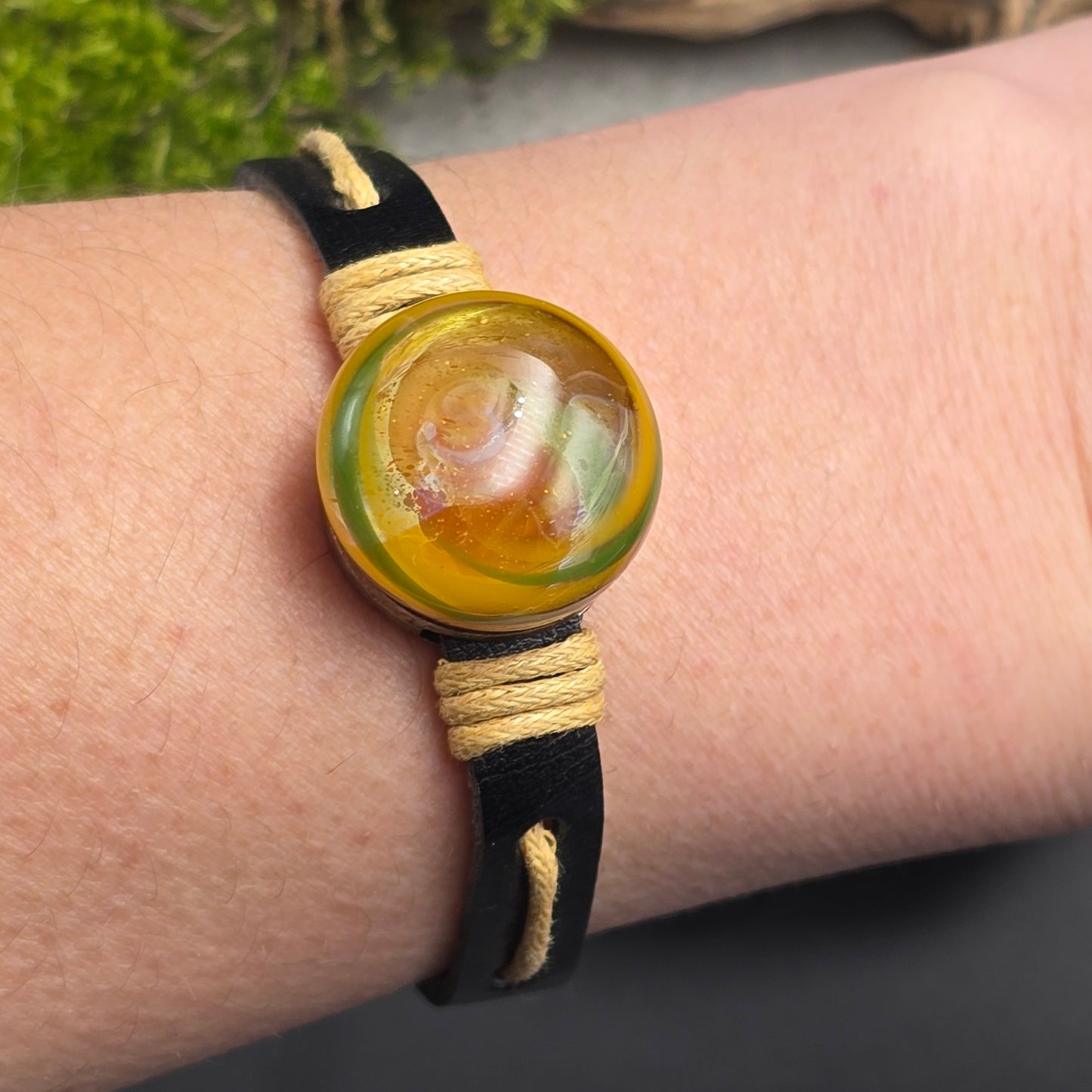 Bracelet ajustable en verre fabriqué à la main "Printemps"