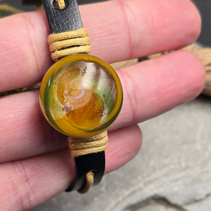 Bracelet ajustable en verre fabriqué à la main "Printemps"