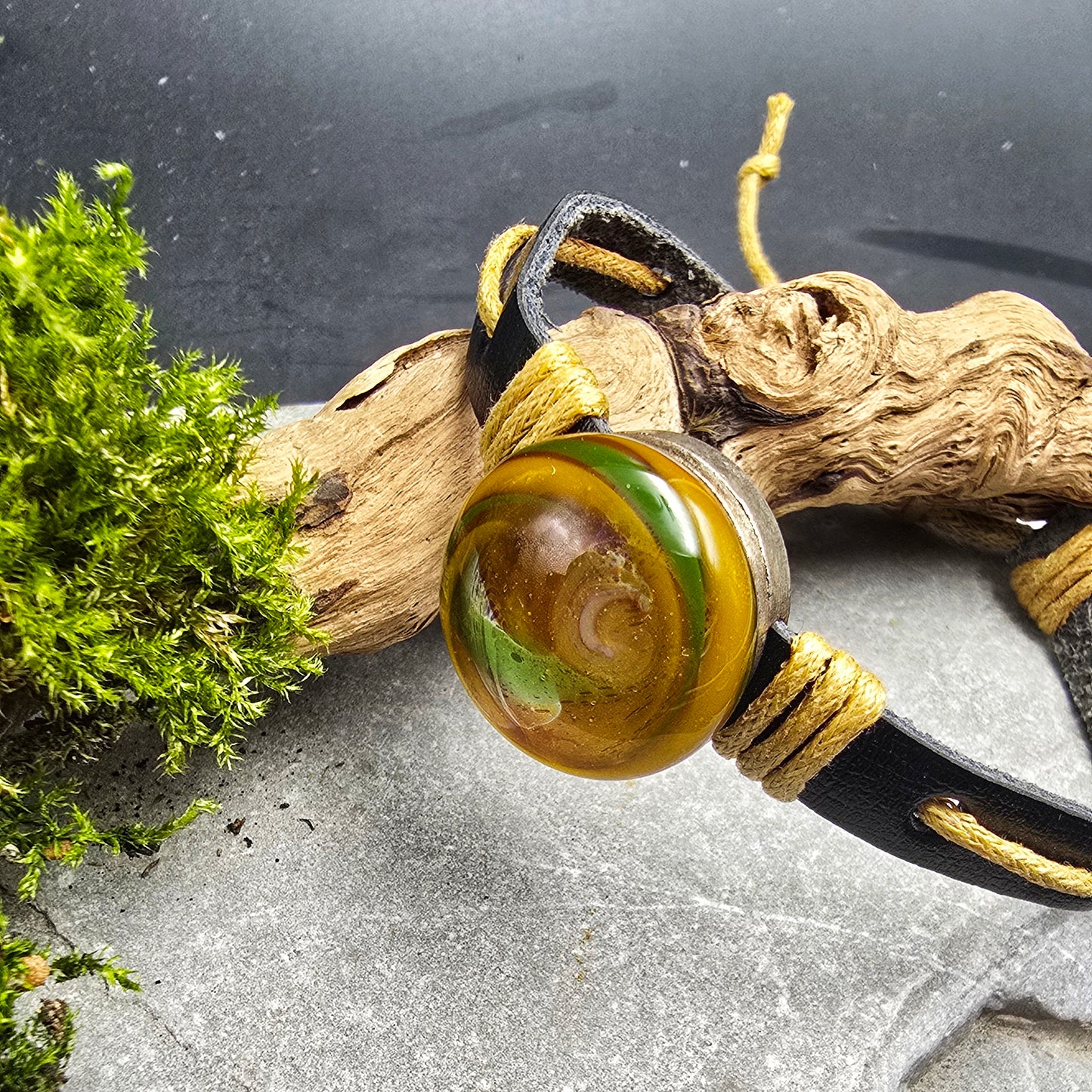 Bracelet ajustable en verre fabriqué à la main "Printemps"